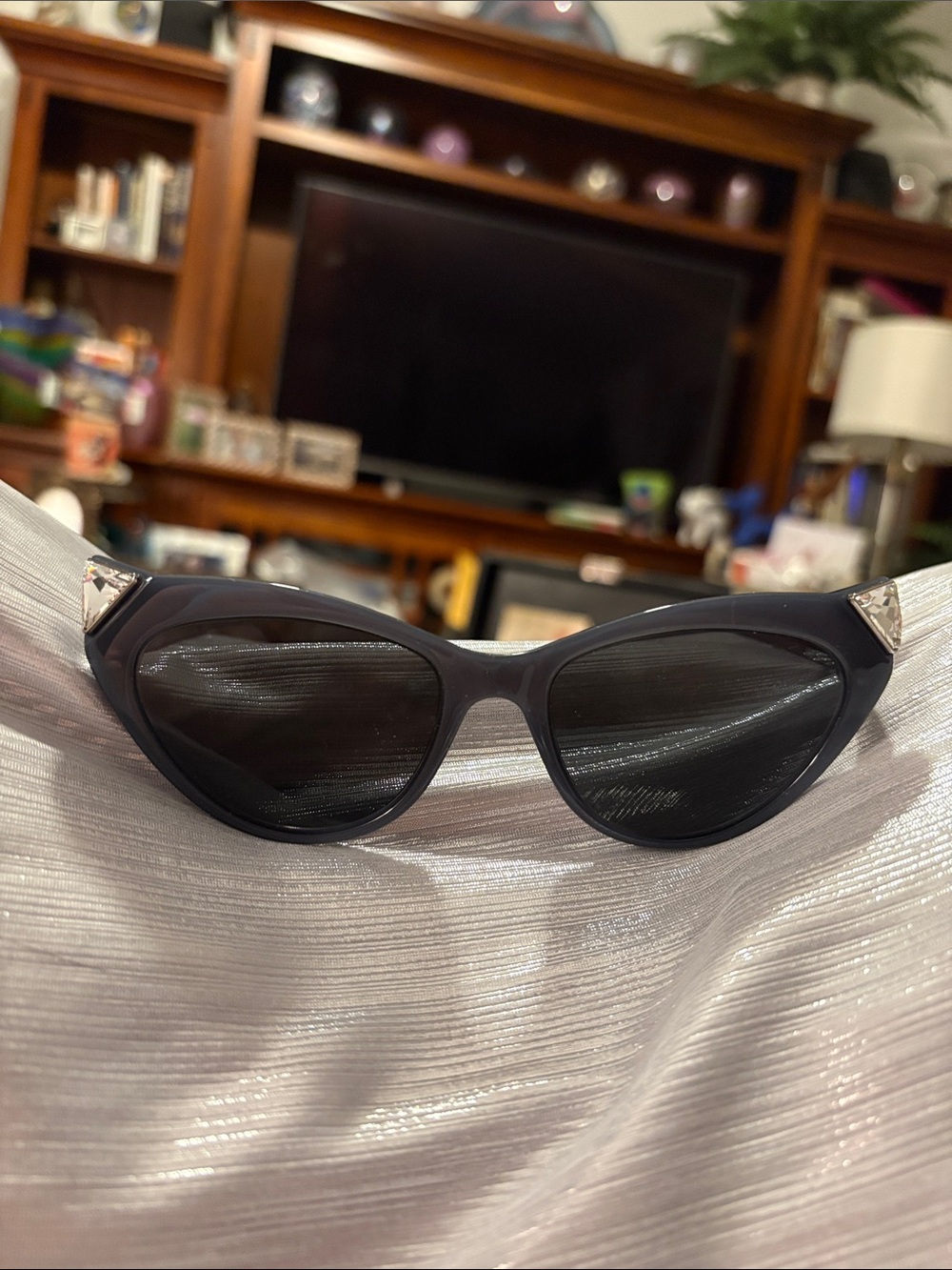 New Fendi Black Cat-Eye Women’s Sunglasses - Stylish UV Shades